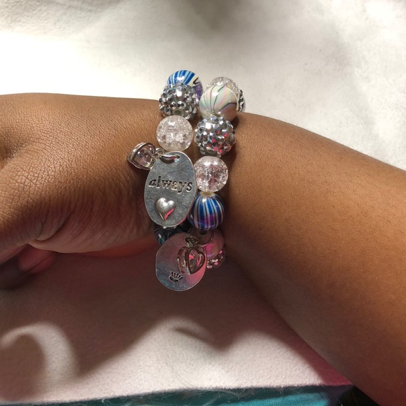 Blue Beaded Bracelet - Picture 1 of 3